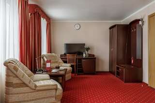 Гостиница Максима Славия Москва Полулюкс (Junior Suite)-2